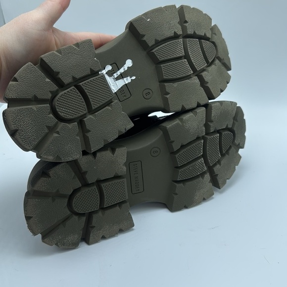 Steve Madden Trifecta Black and Olive Leather Platform lug sole Loafers Size 8 - Picture 6 of 8